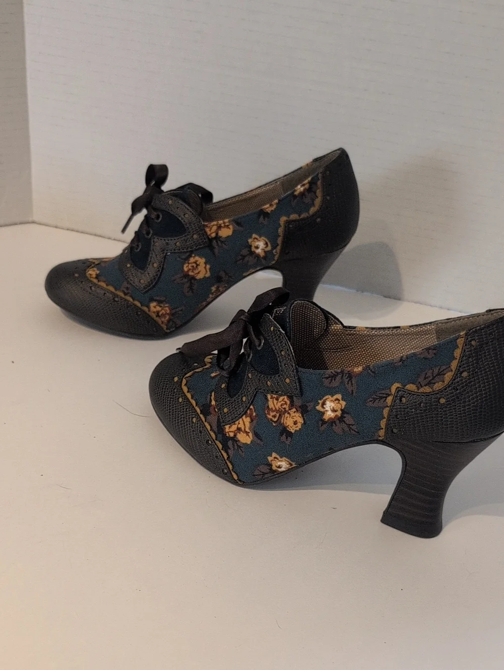 Ruby Shoo Sz.5 Daisy Retro Brogue Style Heels